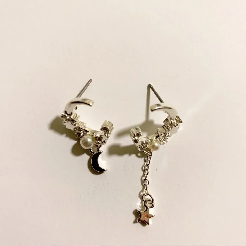 Silver Mini Crescent Moon Chain Earrings